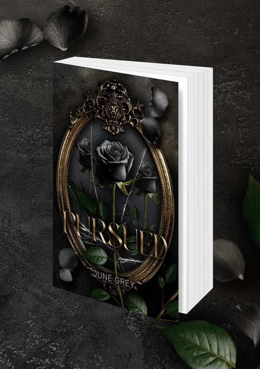 Pursued (Dark Redemption Band 1) - klassische Ausgabe